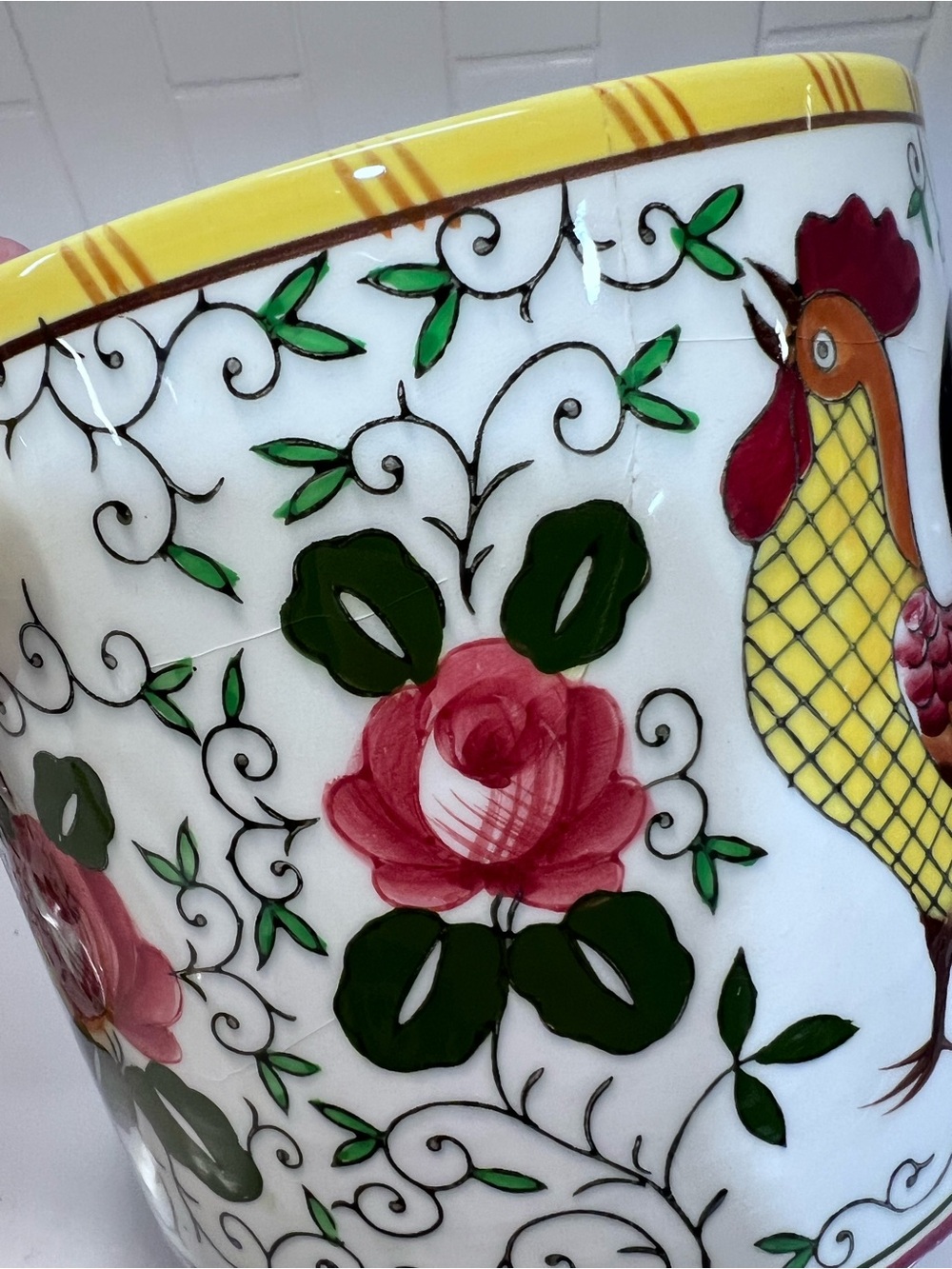 Vintage Ucago Early Provincial Roses & Roosters Cookie Jar - Picture 7 of 9